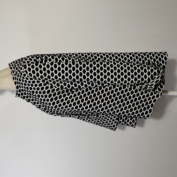 Joseph Ribkoff Black White Geometric Asymmetric Textured Jacket Women’s Size 8 - Picture 11 of 16